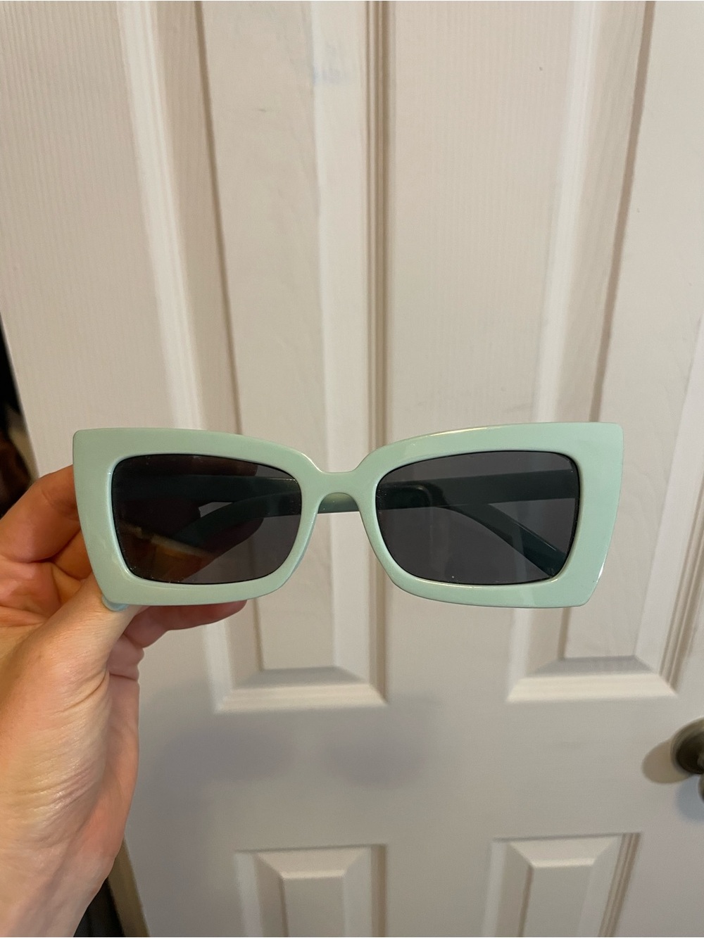 Mint Rectangular Women's Sunglasses - Unbranded